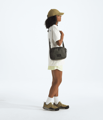 Base Camp Voyager Pro Crossbody - The North Face