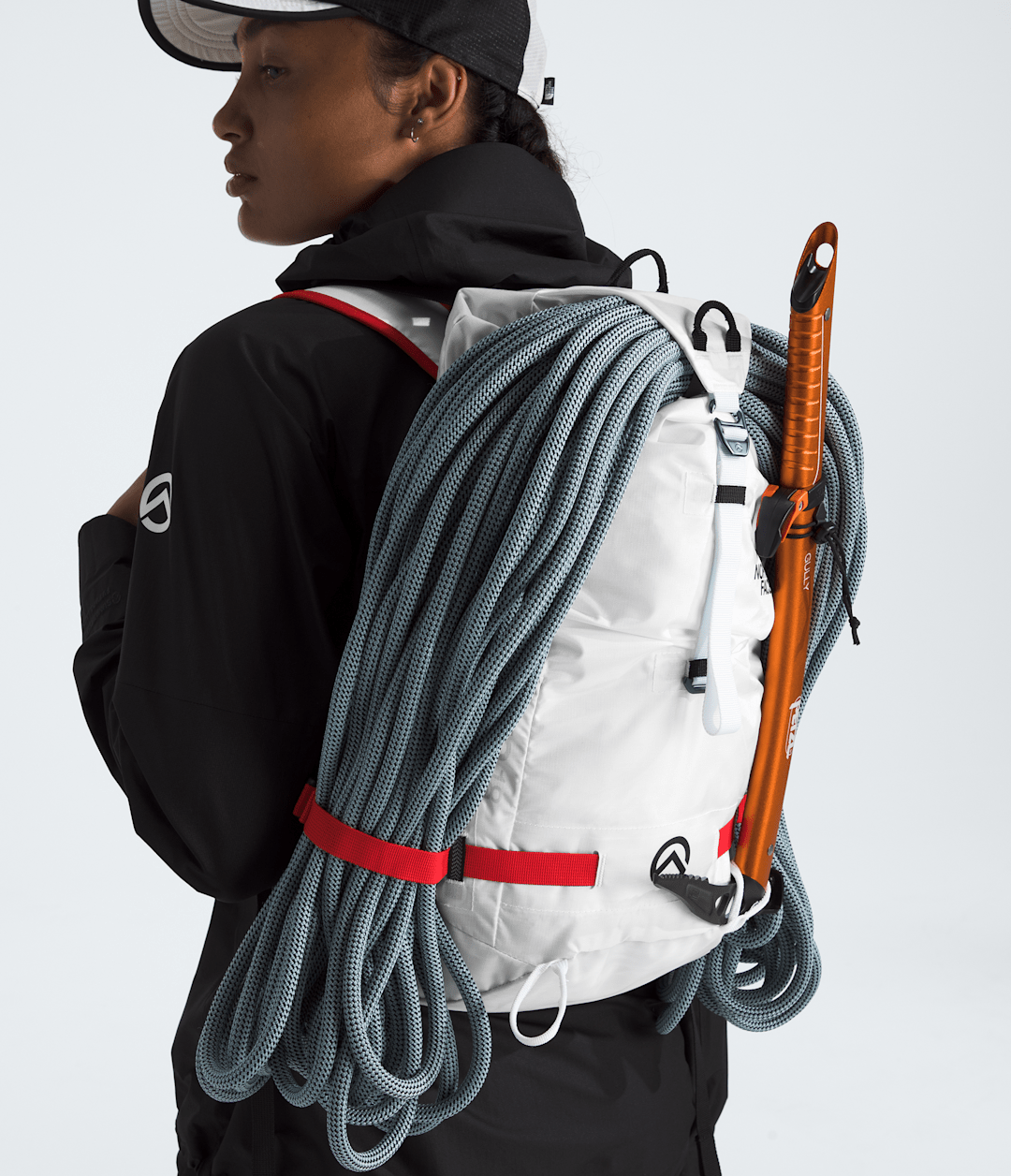 Summit Series Verto 18 Backpack - The North Face