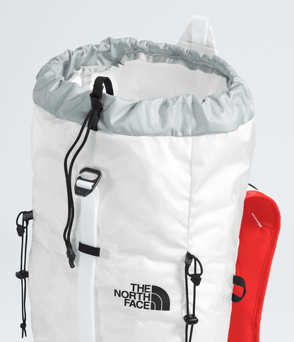 Summit Series Verto 18 Backpack - The North Face