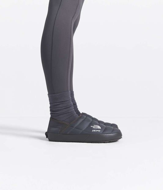 The North Face X SKIMS Thermoball Traction Mule V - The North Face